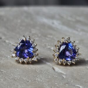 💎 Brincos em Ouro 18K com Tanzanitas Coração e Diamantes