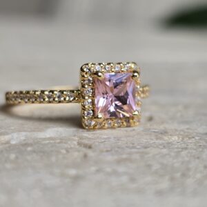 Anel em prata 925 banhado a ouro 18k com zircônias